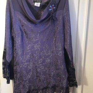 Beautiful USA Made Sz 12 Woman's Top